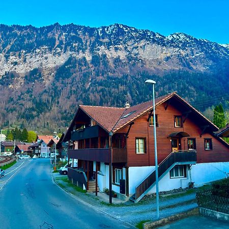 Au Bord Du Lac Därligen エクステリア 写真