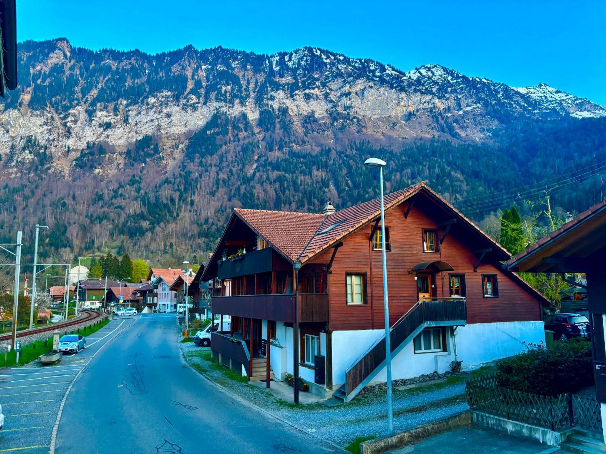 Au Bord Du Lac Därligen エクステリア 写真