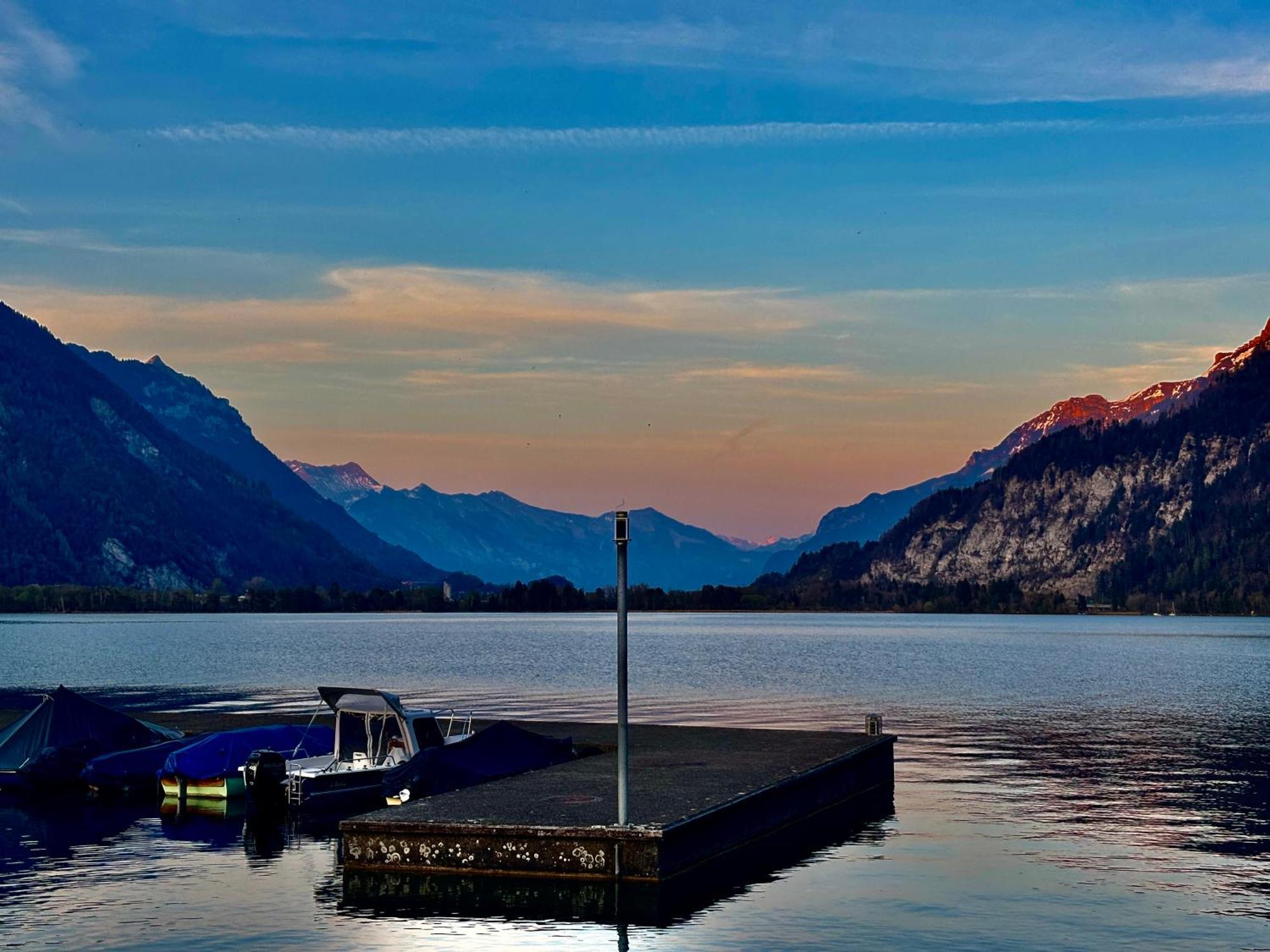 Au Bord Du Lac Därligen エクステリア 写真